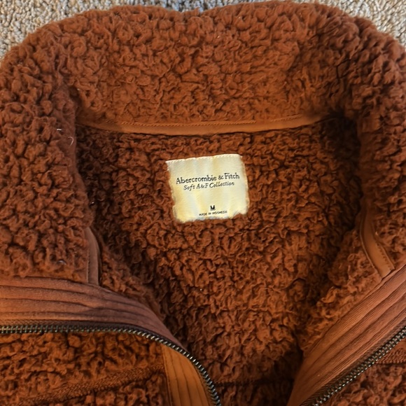 Abercrombie & Fitch quarter zip from Soft A&F Collection - Picture 2 of 3